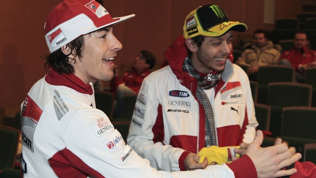 Nicky Hayden y Valentino Rossi, en el Wrooom