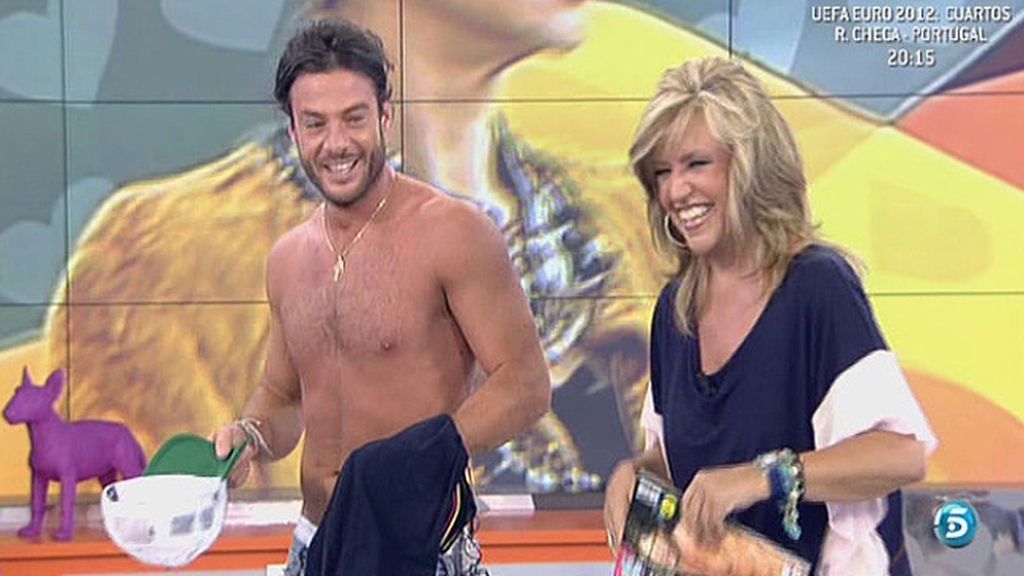 Demuestra a Kiko Hernández que tiene un cuerpo perfecto