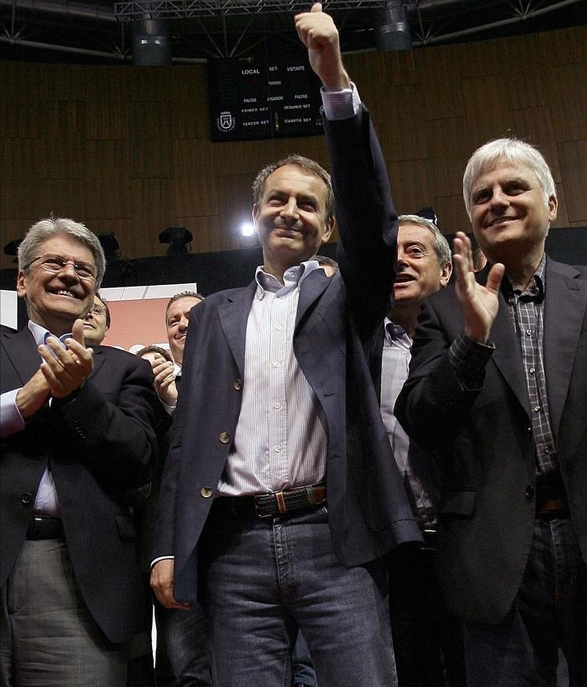 El presidente del Gobierno, José Luis Rodríguez Zapatero, arremete contra el PP. Vídeo: Informativos Telecinco.