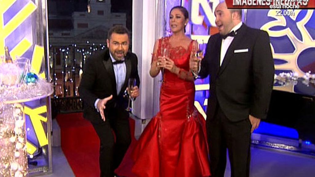 Mientras nosotros les escuchábamos...