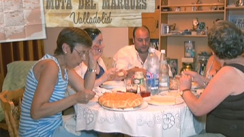 ¿Tres son multitud? Román no lo cree...