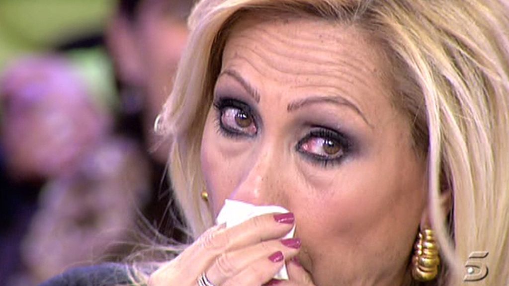 La colaboradora no puede evitar las lágrimas