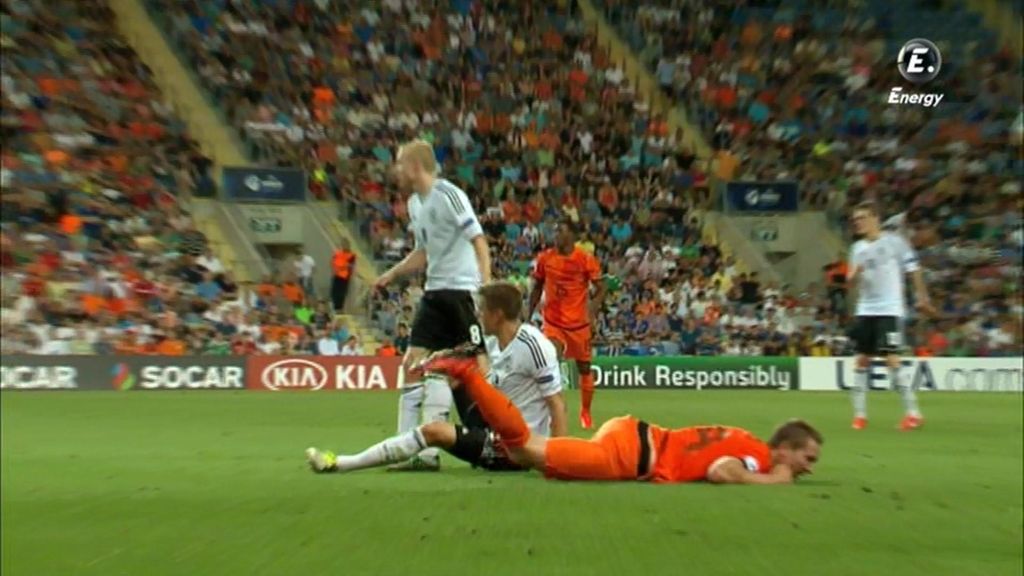 Holanda deja tocada a Alemania