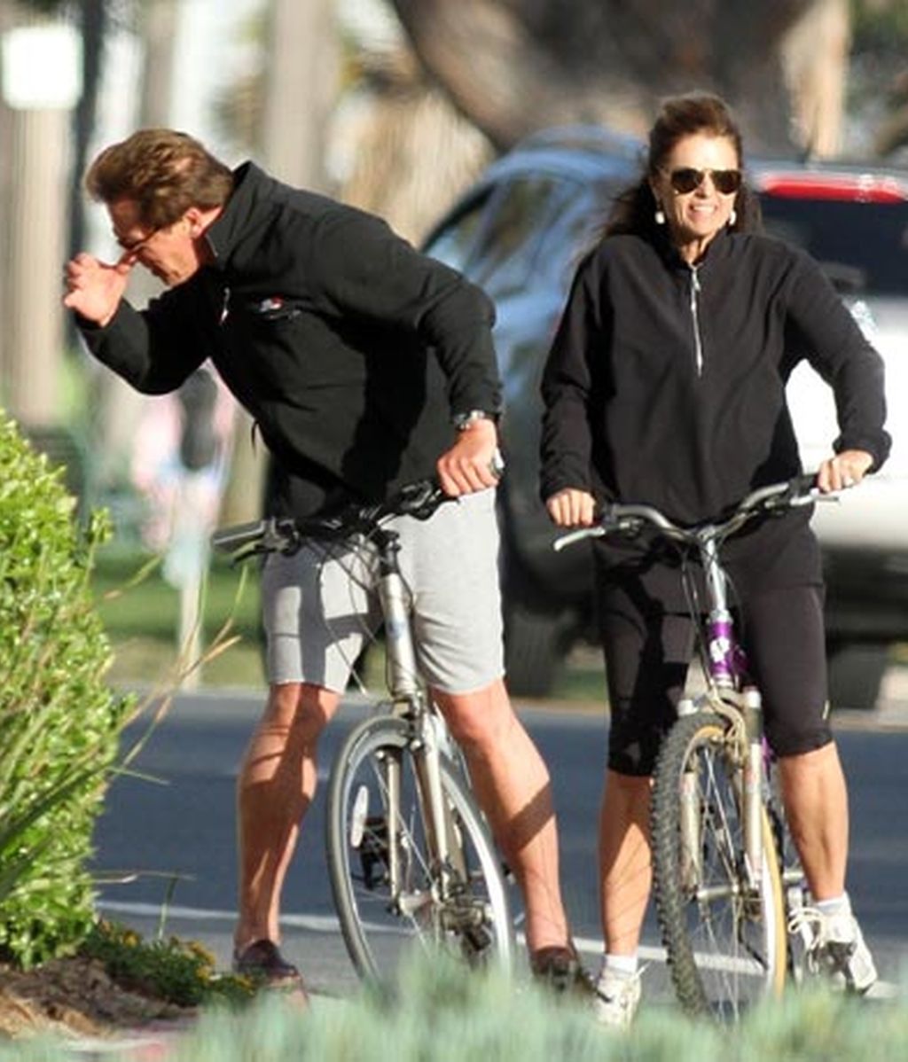 ARNOLD SCHWARZENEGGER