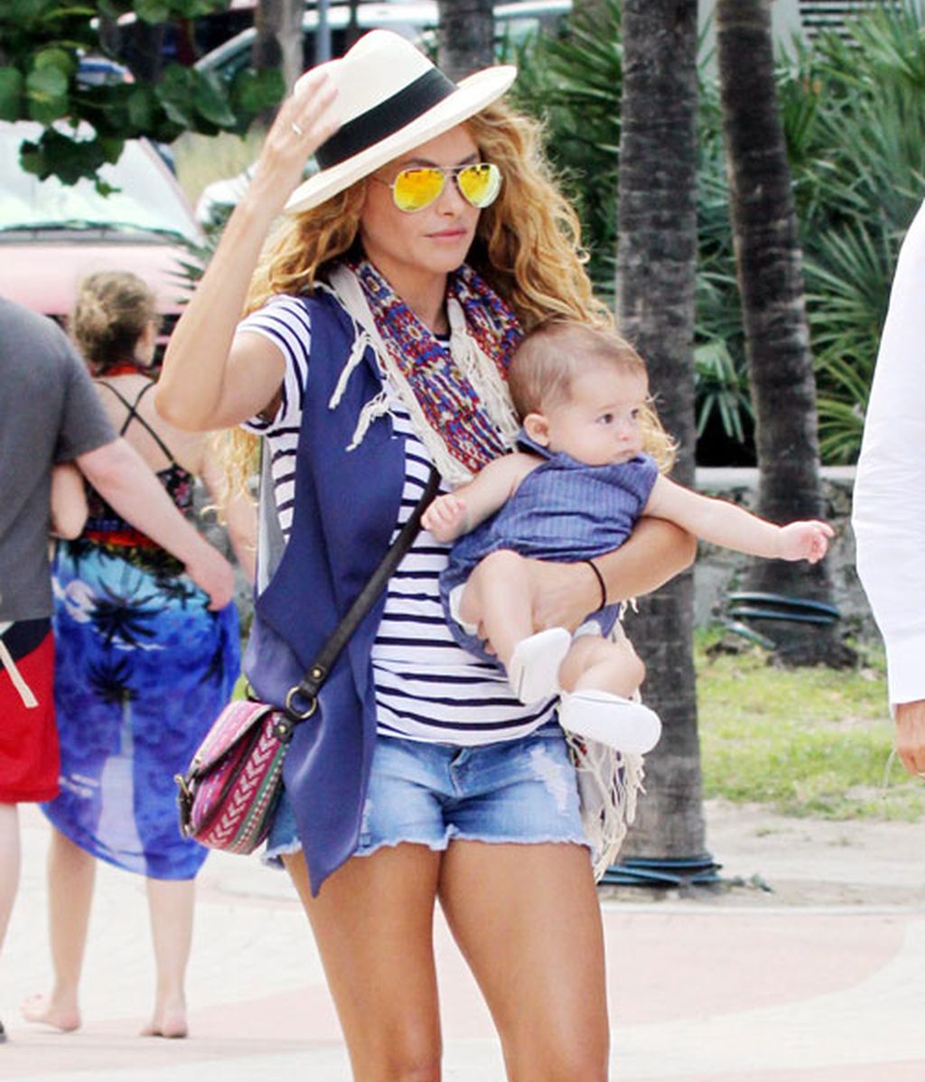 Paulina y Colate salen de paseo por Miami con Andrea Nicolás