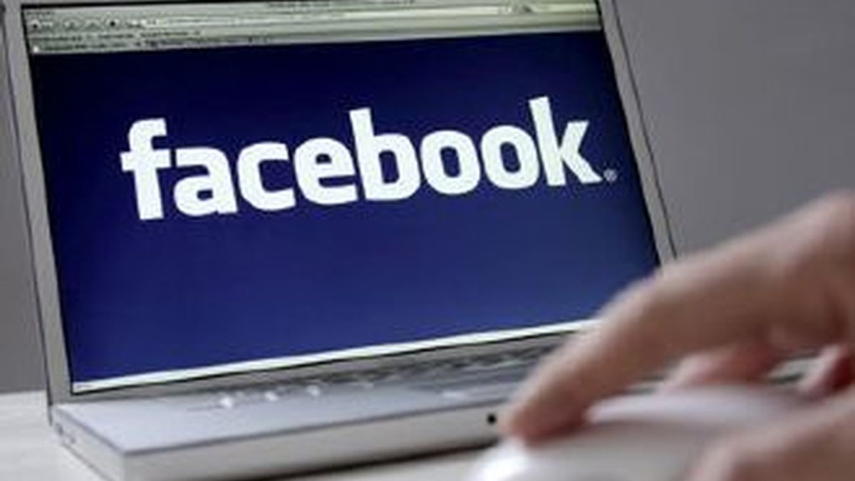 El responsable de privacidad de Facebook en Europa, Richard Allan, se mostró contrario a la intención de la Unión Europea de garantizar el derecho al olvido en Internet.