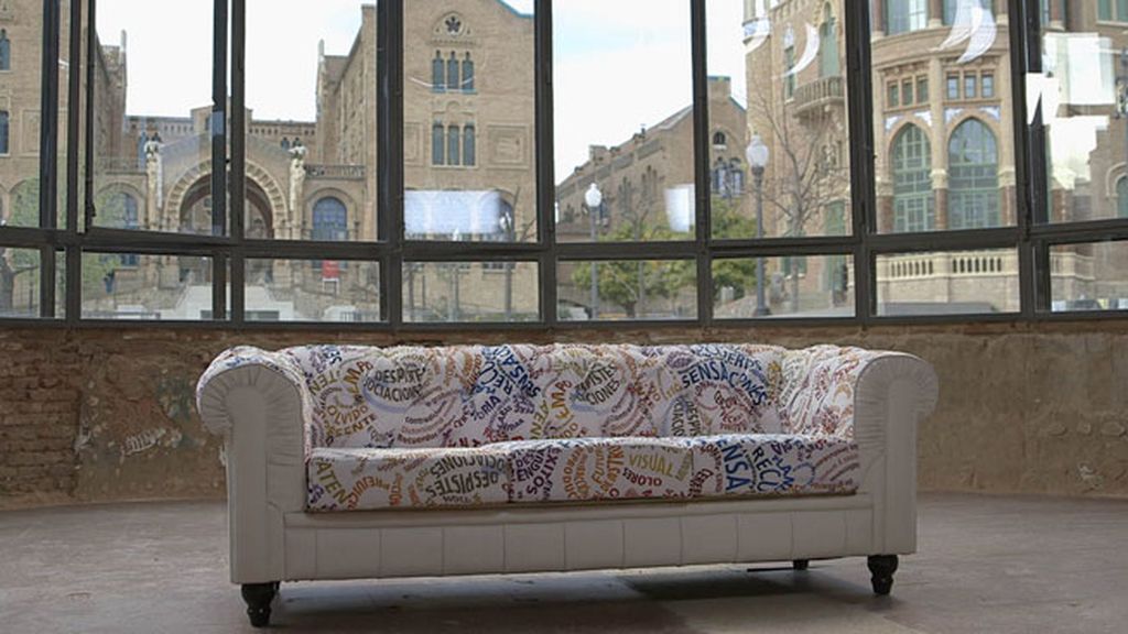 Un sofá futbolero, otro muy flamenco, picante... así son los próximos chester