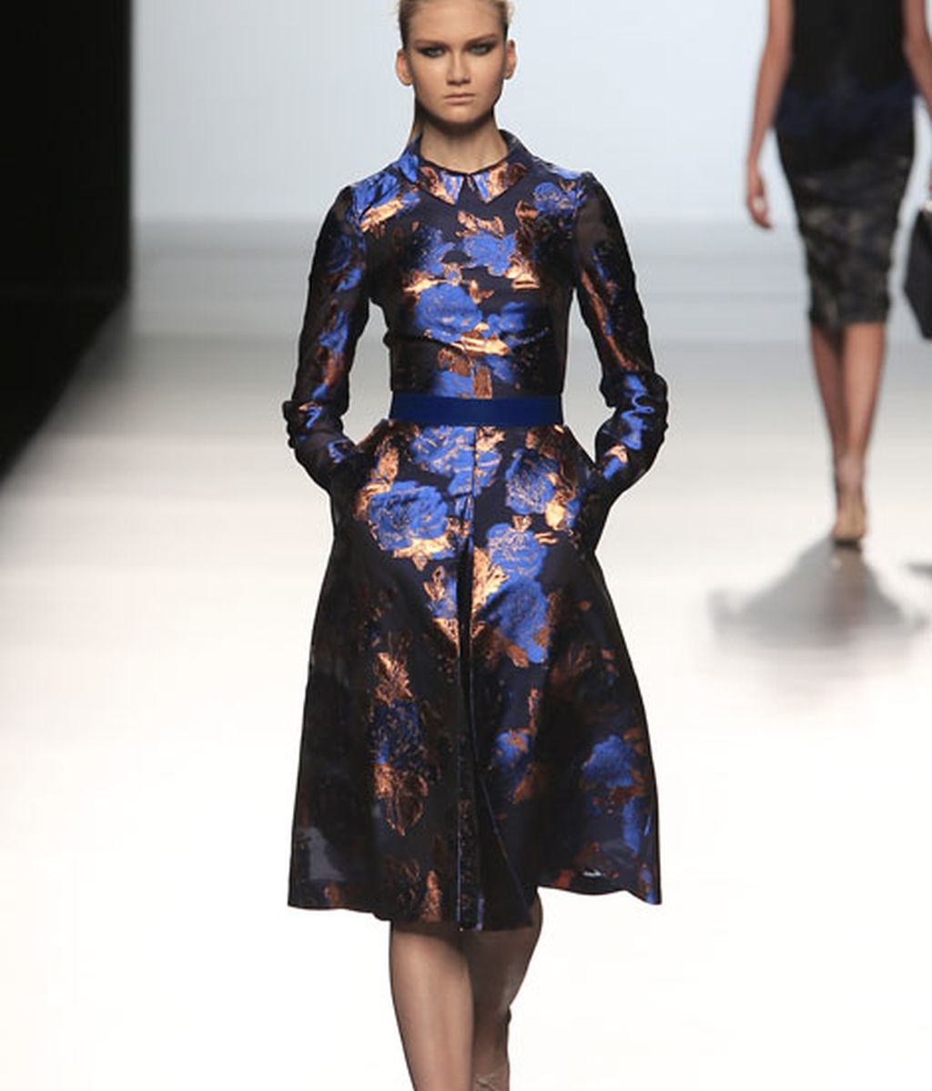 Sofisticación y elegancia en azules, rosas y burdeos