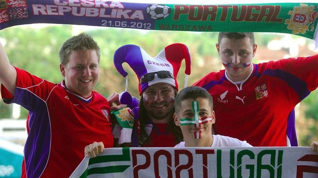 Esperanza checa y portuguesa por estar en "semis"