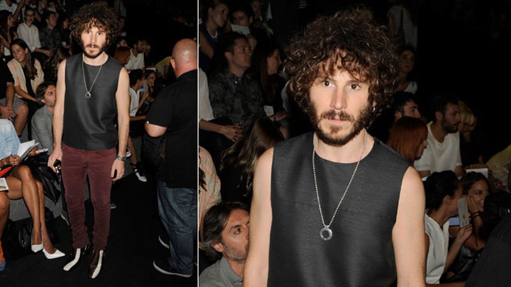 Ruben Ochandiano en el desfile de María Escoté