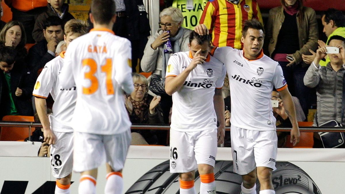 Alcácer lidera al Valencia hacia los cuartos de la Europa League