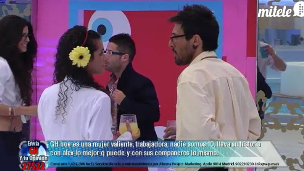 Marta y Cristian, muy juntitos en la fiesta de GH