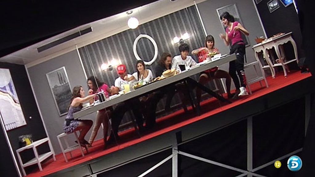 Aunque mareados, todos han degustado con ansias la gran cena