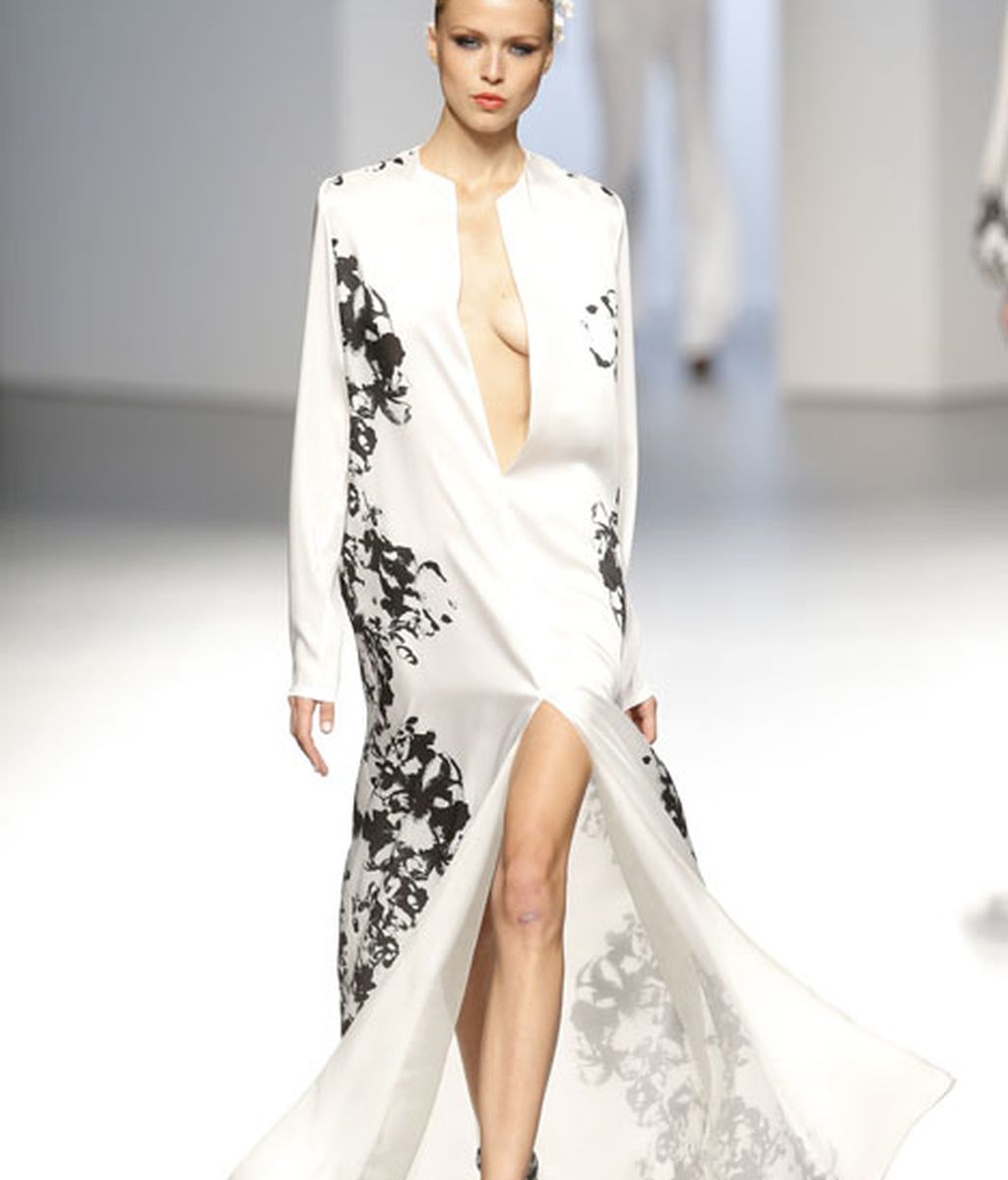 Contención de volúmenes y apuesta por líneas rectas