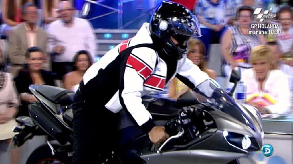 Motorizado y con un objetivo claro: Miguel Temprano viene a por la silla de Chelo