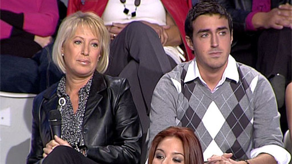 Los amigos de Jenni le dan su apoyo