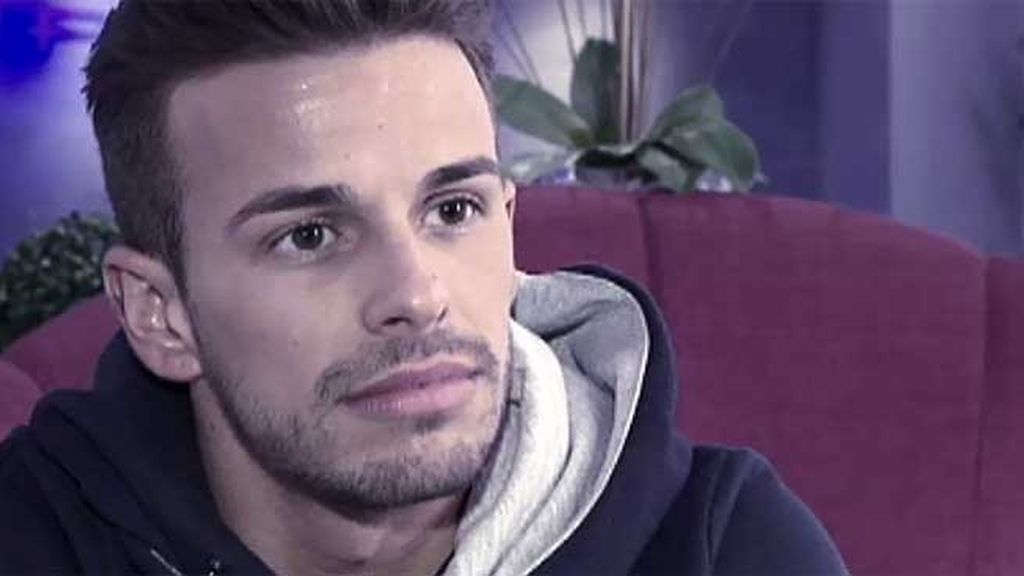 ¡El primer beso de Cristian!