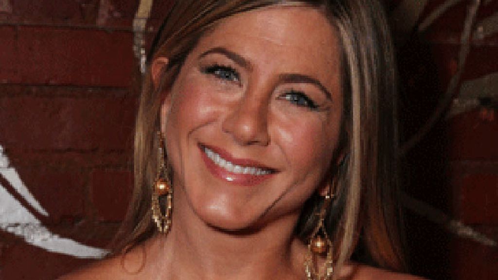 Jennifer Anniston, perfecta gracias al maquillaje 'invisible'