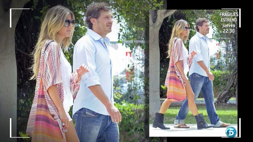 Natalia Álvarez y Juan Peña, romántico paseo por Ibiza