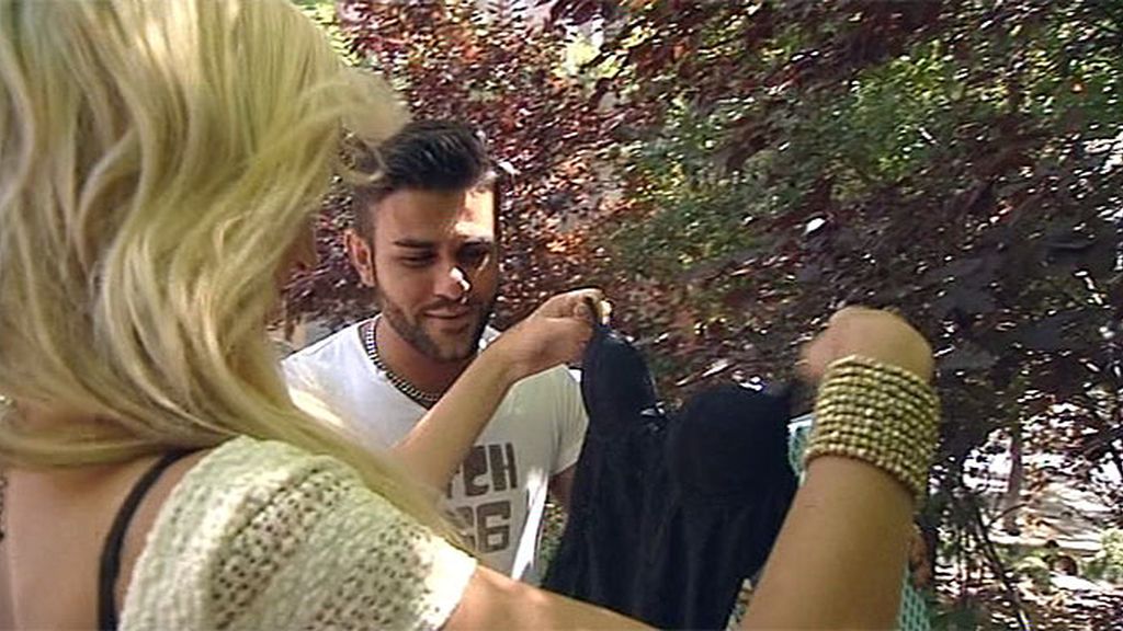 Sara finge apatía pero llora la decisión de Javi