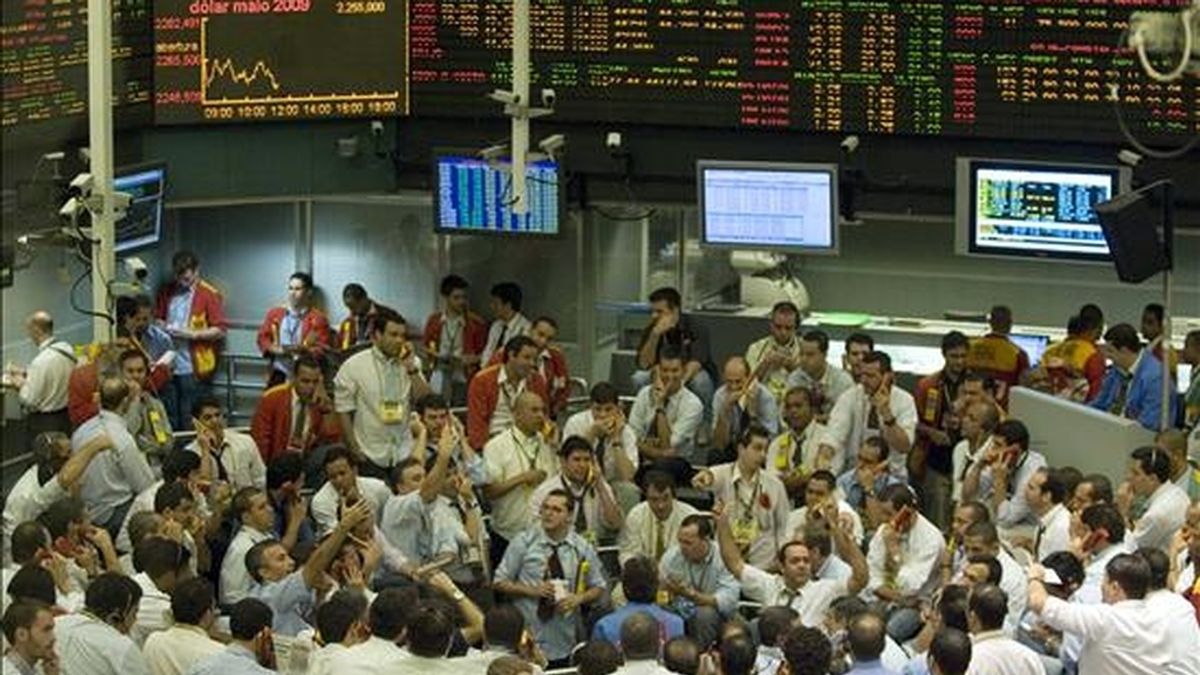 La bolsa de Sao Paulo saltó este jueves 4,19% en su índice Ibovespa, hasta los 43.736 enteros, la máxima puntuación en lo que va del 2009. EFE