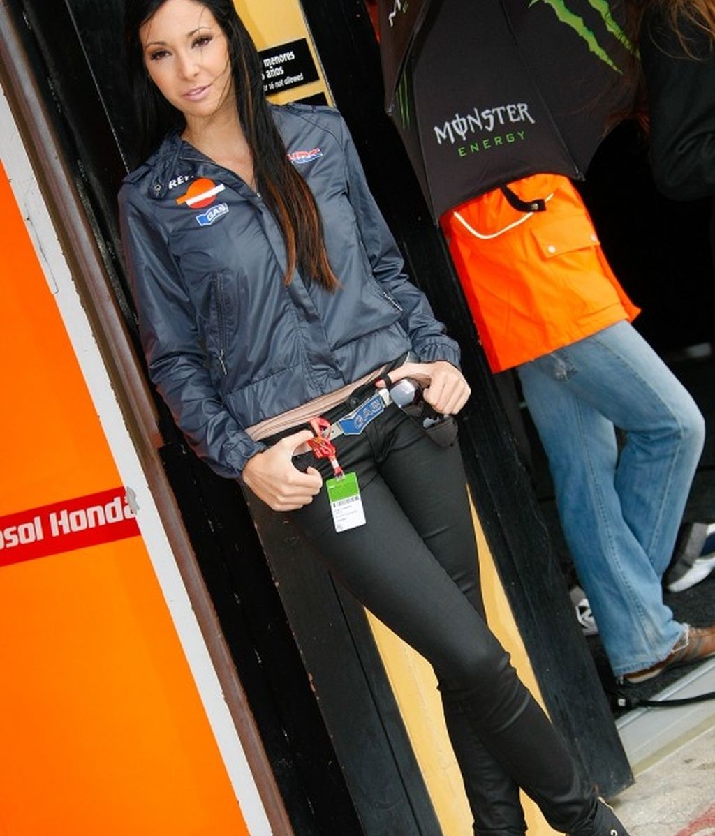 Las chicas del paddock