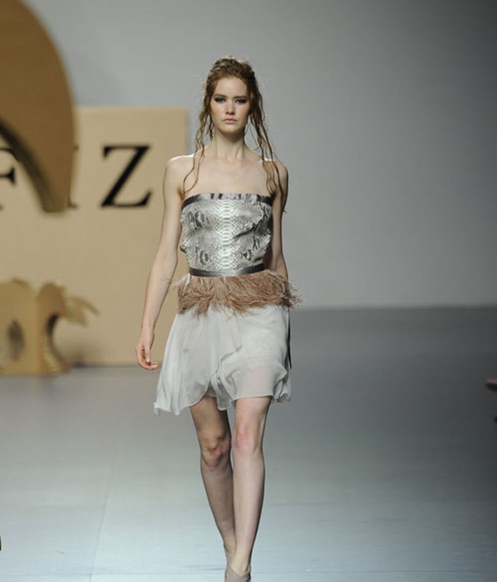 Ion Fiz trae sus tejidos del trópico