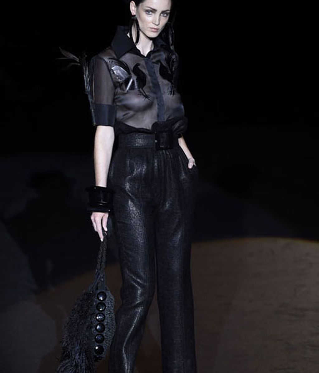 Flecos, plumas y cuero para la mujer más urbana