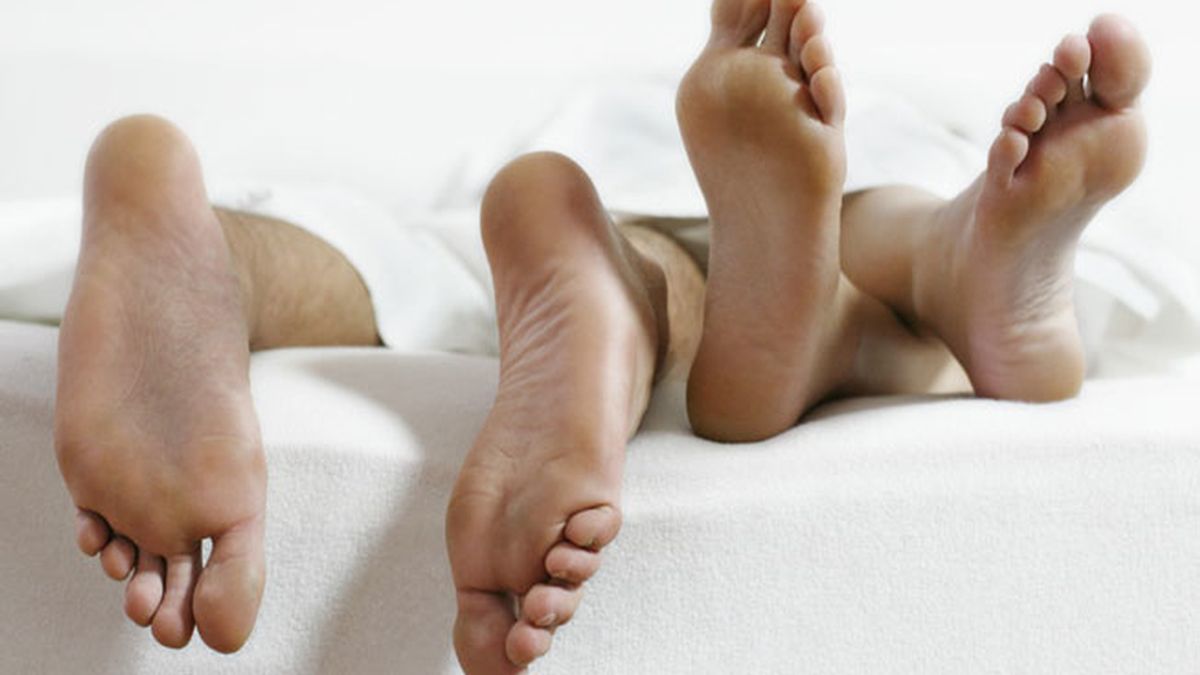 Las mujeres escogen el mejor lado de la cama Las mujeres escogen el mejor lado de la cama