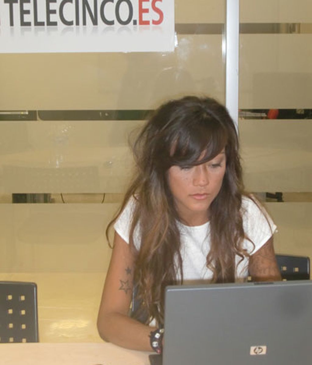 Déborah Arenas visita telecinco.es