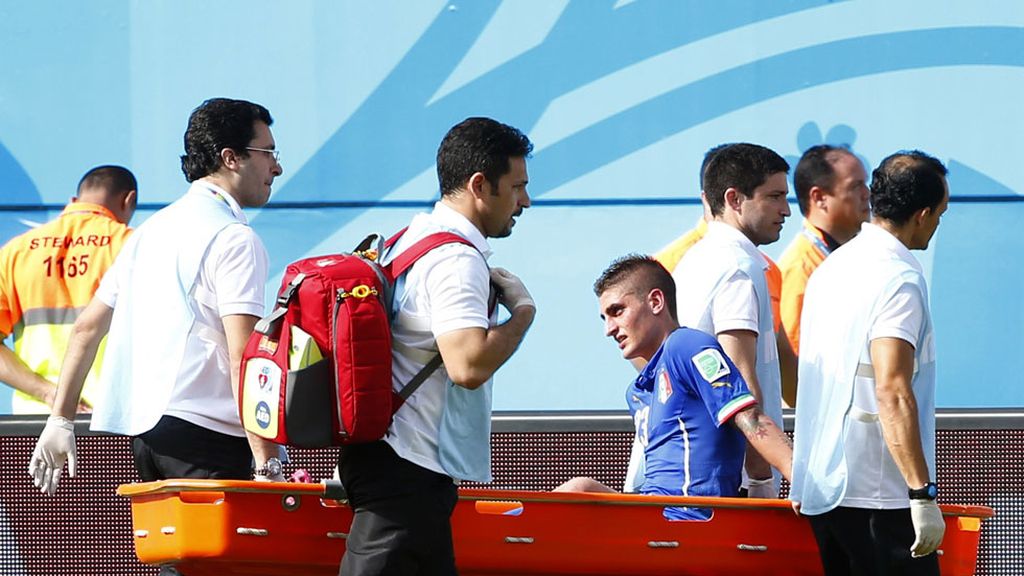 Uruguay vence en la batalla de Natal, pasa a octavos y deja a Italia fuera del Mundial 2014 (0-1)