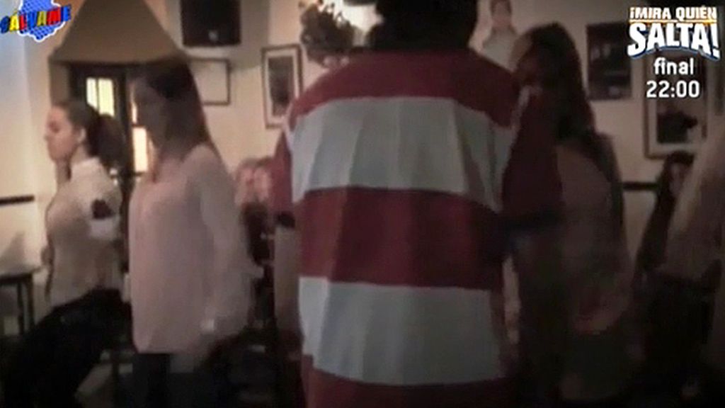 La hija de Rocío Jurado y Ortega Cano, captada bailando con un joven