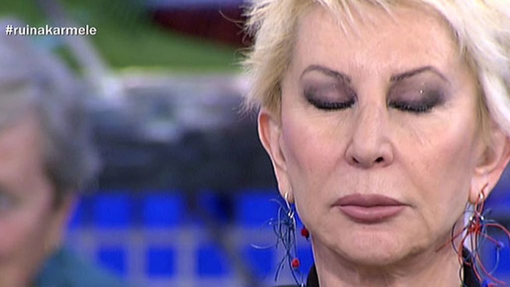 La colaboradora se derrumba tras escuchar las críticas de sus compañeros