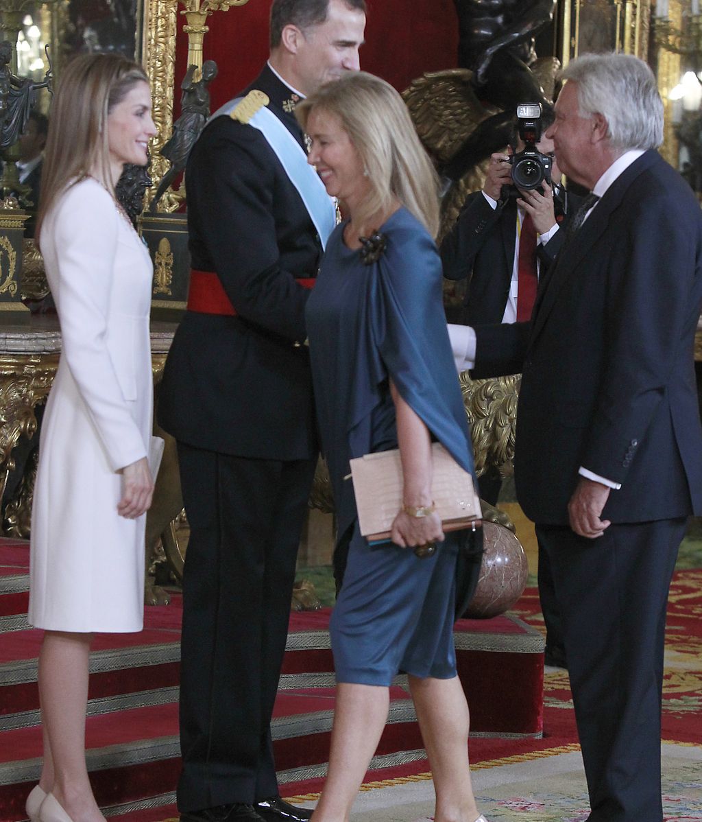 Personalidades de la política, los deportes y el arte saludan a los nuevos reyes