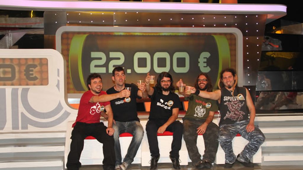 Los RockFest brindan en el plató