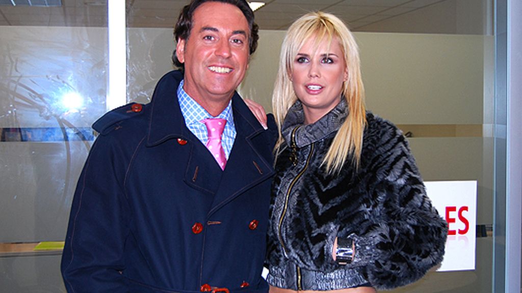 Pipi Estrada y Miriam Sánchez