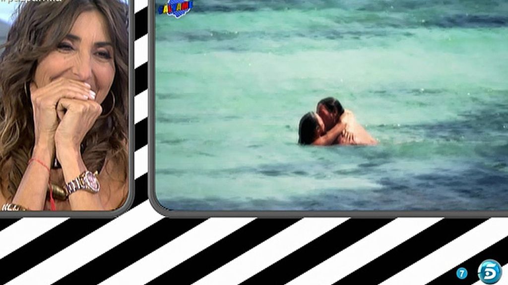 La presentadora y su pareja disfrutan del sol entre besos y abrazos