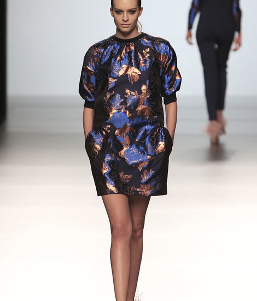 Sofisticación y elegancia en azules, rosas y burdeos