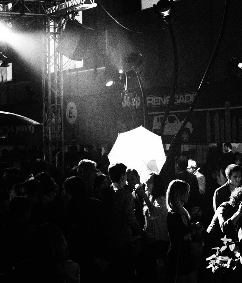 Divinity y Energy, en blanco y negro
