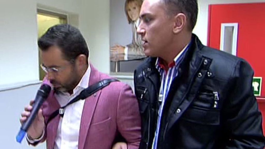 Presentador y colaborador evitan el encuentro