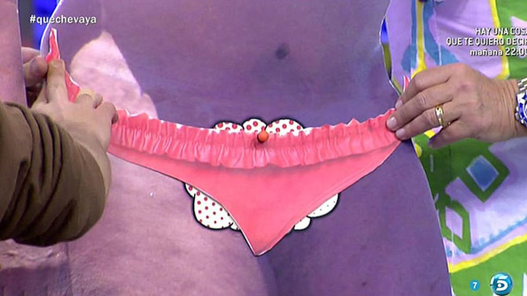 'Sálvame' propone bikinis a la colaboradora por si participa en 'Supervivientes'