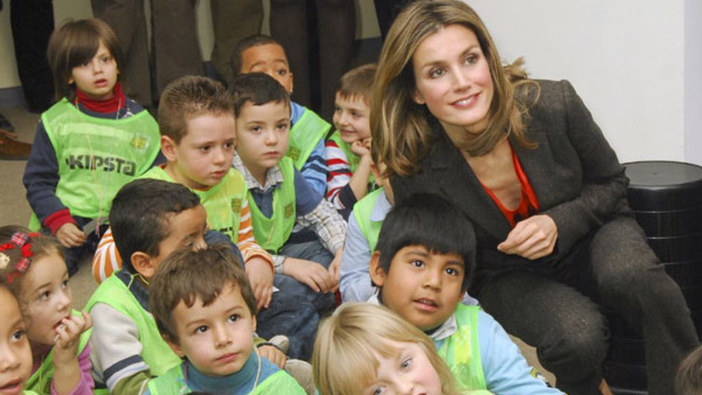 Letizia con los más pequeños
