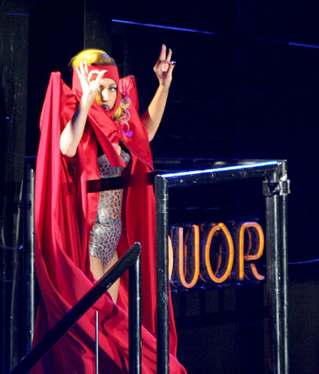 Lady Gaga desata la locura en Barcelona