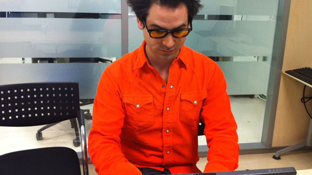 Emmanuel, de 'La Voz' visita telecinco.es