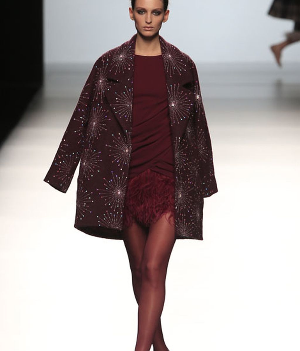 Sofisticación y elegancia en azules, rosas y burdeos