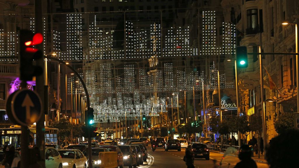 La tecnología LED ilumina la navidad Madrileña