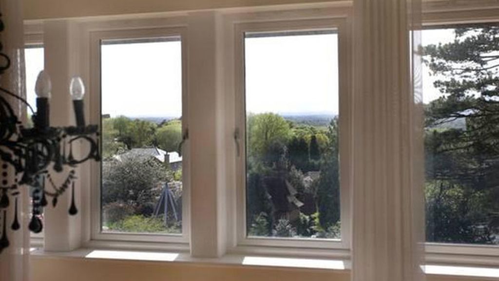 La mansión, típicamente British, está en Alderley Edge