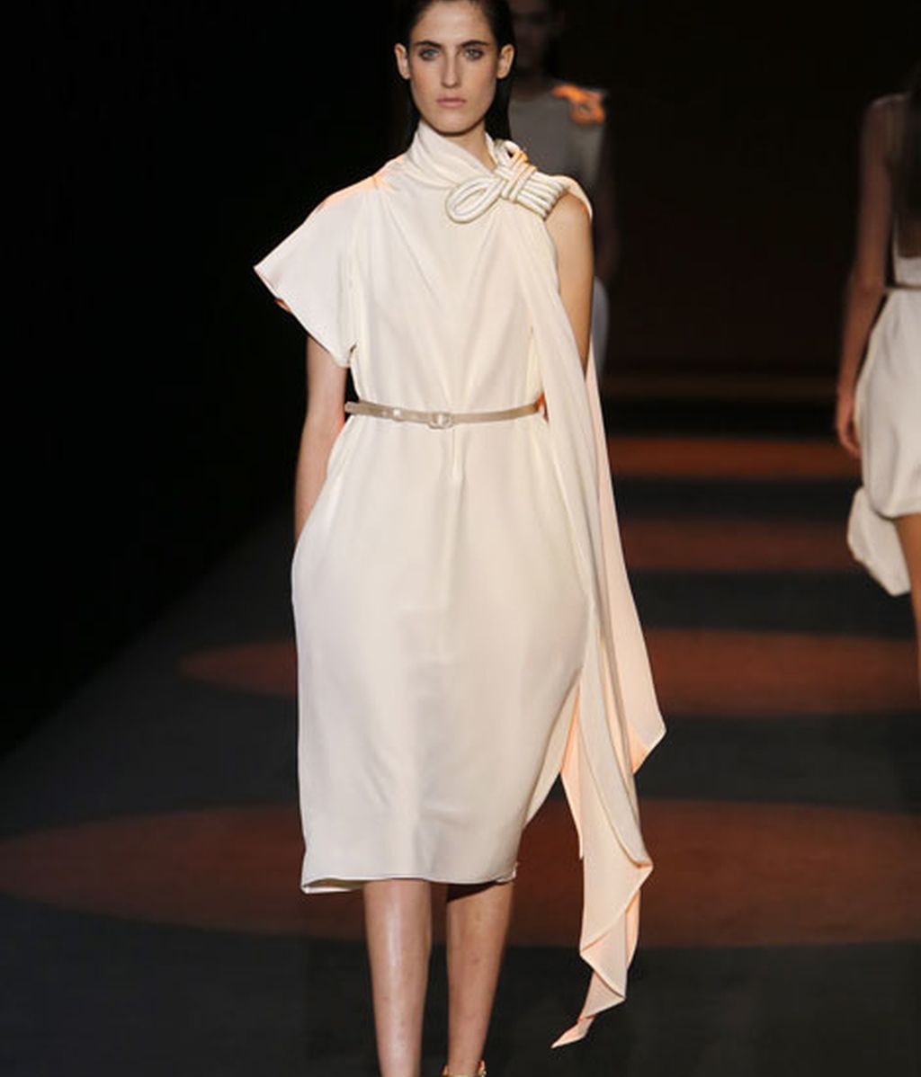 Blancos, negros y azules con detalles dorados