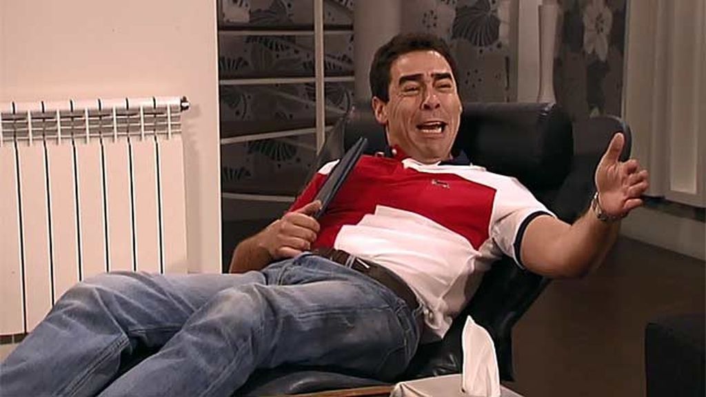 'El Cuqui' se siente atraído por Alejandra