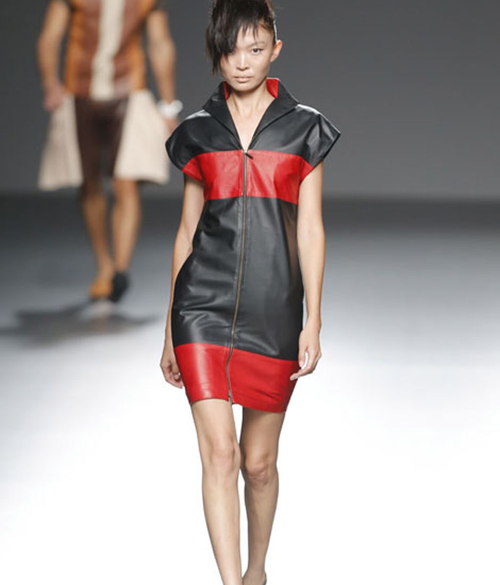 Rojos brillantes y colores de la tierra